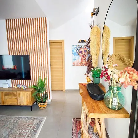 Βίλα Zephyr Con Piscina Privada. *